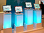 90-Beleuchtete-Monitorstaender 90-Beleuchtete-Monitorstaender